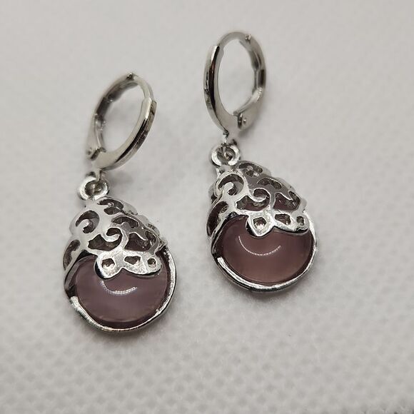 Vintage Pink Droplet Shaped‎ Earrings NWT - Picture 2 of 3